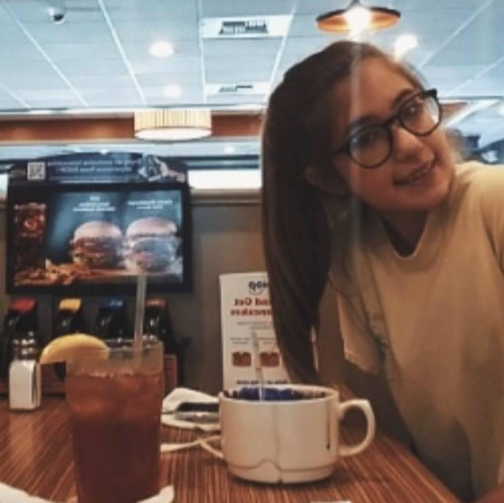 Meet your Posher, Harmony